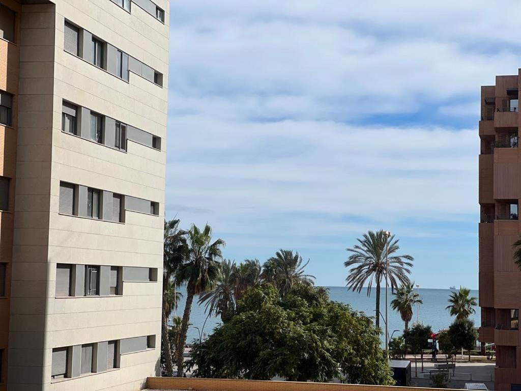 Love Rent4 Malaga Pacifico Экстерьер фото